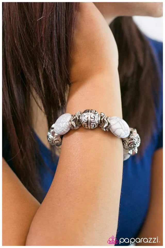 Paparazzi Bracelet ~ Cassiopeia - White