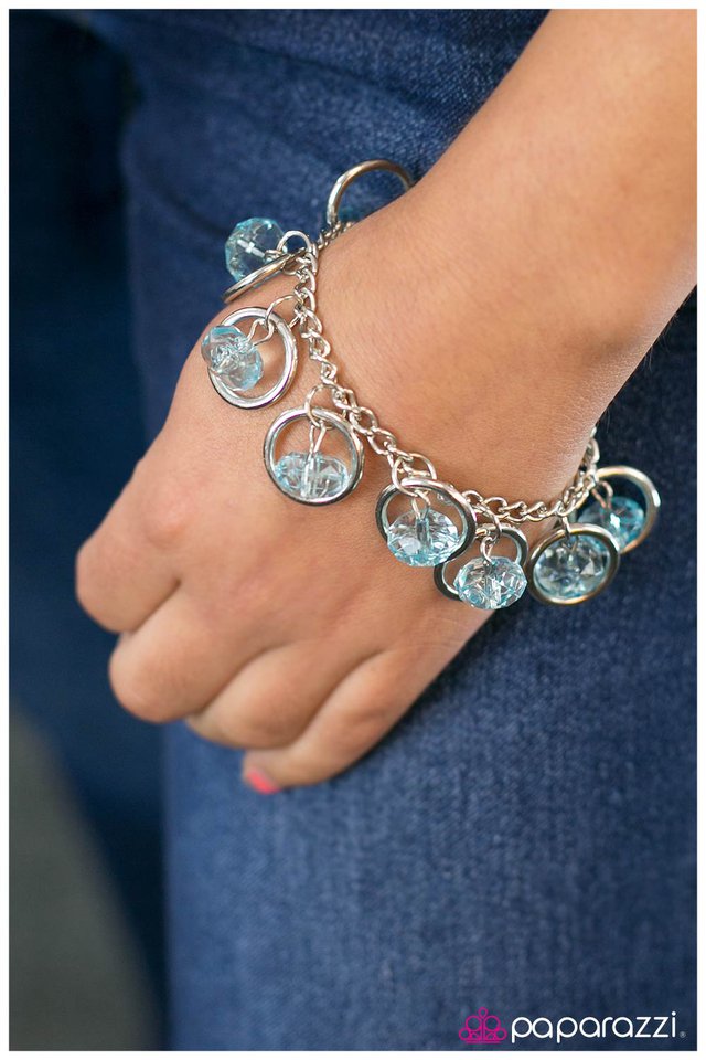Paparazzi Bracelet ~ Skys The Limit - Blue