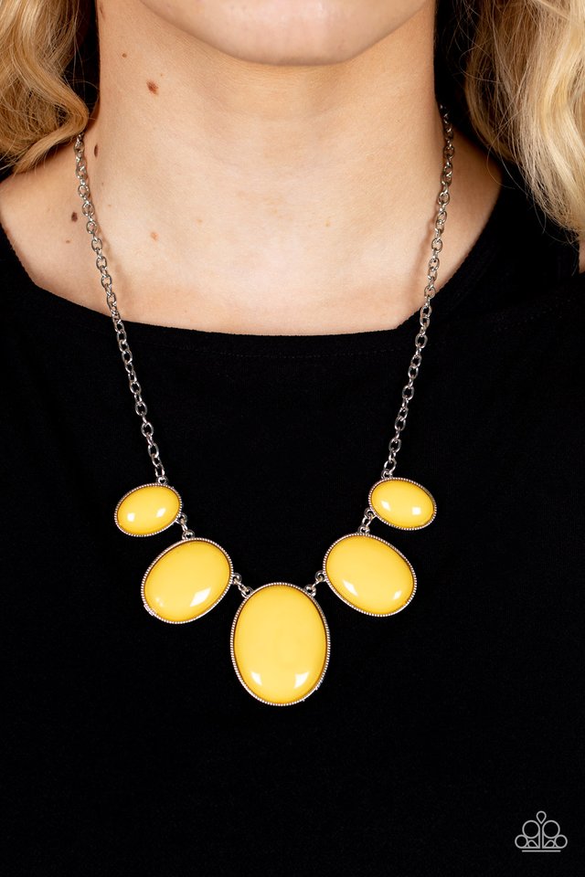 ���Vivacious Vanity - Yellow - Paparazzi Necklace Image