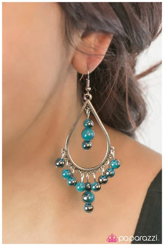 Paparazzi Earring ~ Free Fallin- Blue