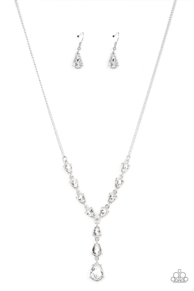 ���Park Avenue A-Lister - White - Paparazzi Necklace Image