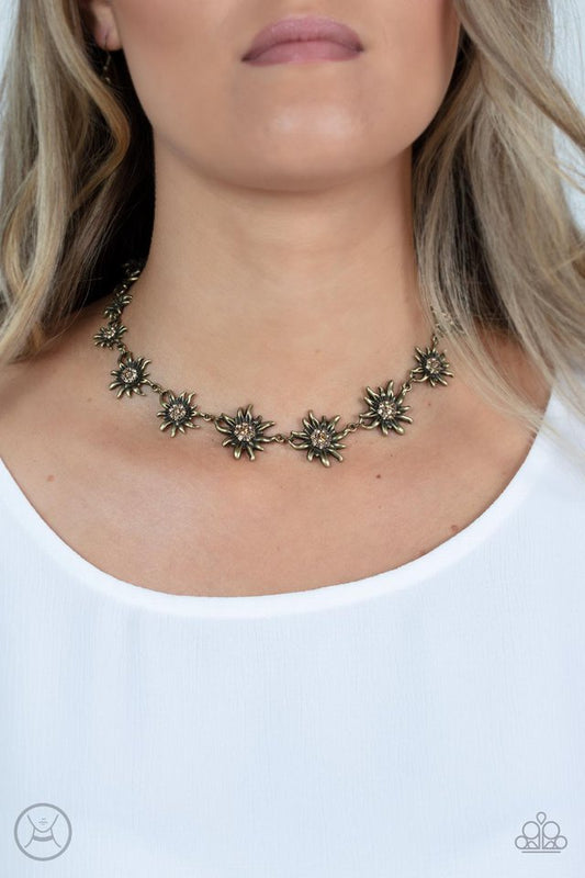 ���Get Up and GROW - Brass - Paparazzi Necklace Image
