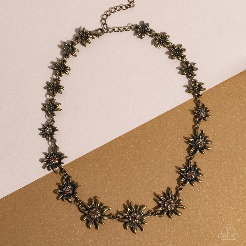 ���Get Up and GROW - Brass - Paparazzi Necklace Image