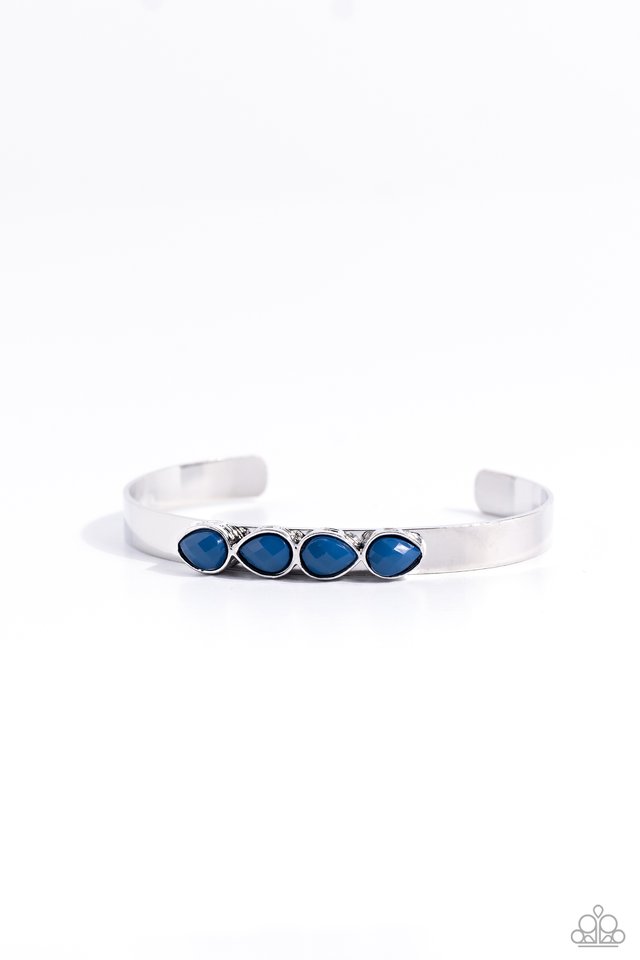Prismatically Petite - Blue - Paparazzi Bracelet Image