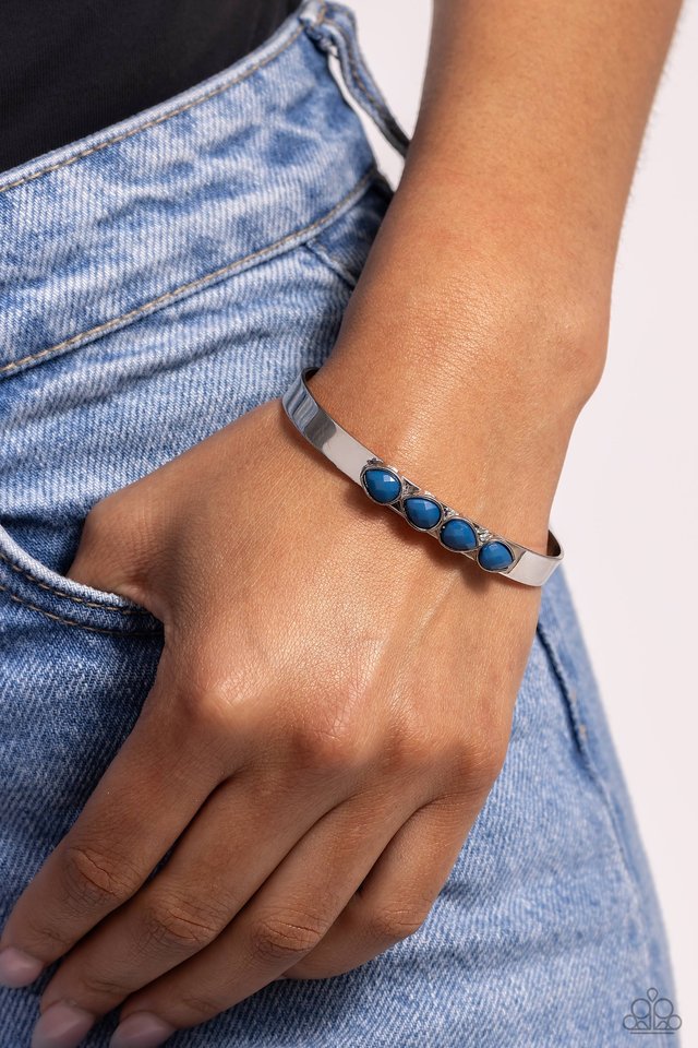 Prismatically Petite - Blue - Paparazzi Bracelet Image