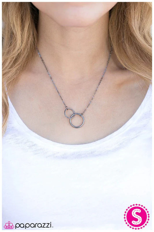 Paparazzi Necklace ~ Simple Simplicity - Black