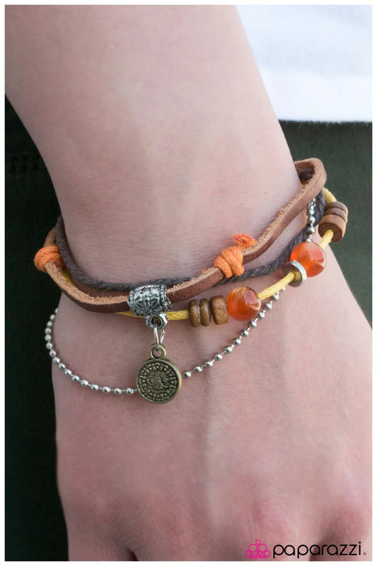 Paparazzi Bracelet ~ Beachcomber  - Black