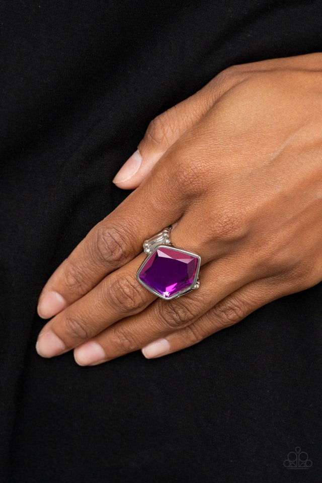 ���Abstract Escapade - Purple - Paparazzi Ring Image