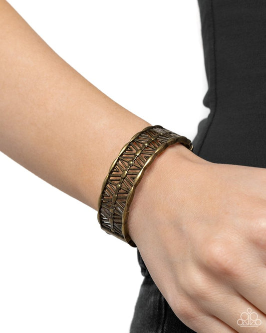 ESCAPADE Artist - Brass - Paparazzi Bracelet Image