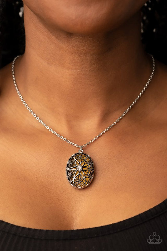 Venice Vacation - Yellow - Paparazzi Necklace Image