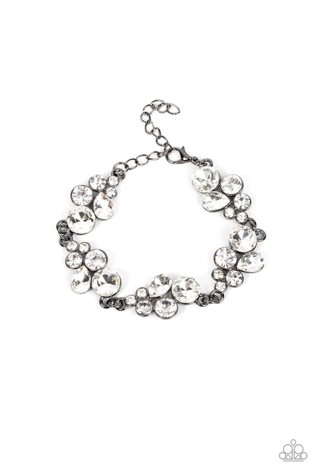 Duchess Dowry - Black - Paparazzi Bracelet Image