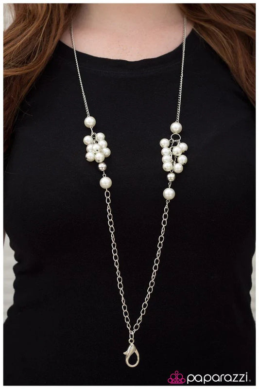 Paparazzi Necklace ~ Cest La Vie - White
