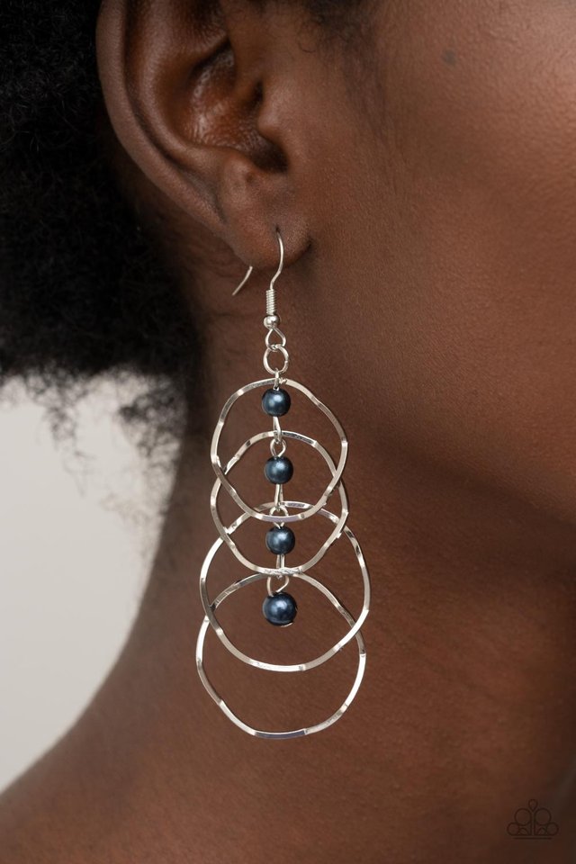 Pearl Palooza - Blue - Paparazzi Earring Image