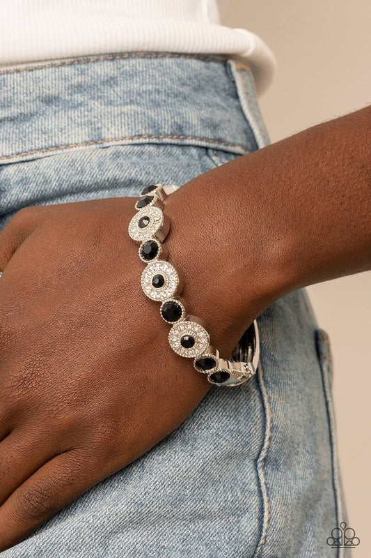 Crowns Only Club - Black - Paparazzi Bracelet Image
