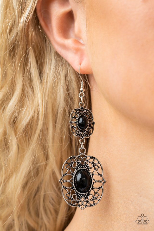 Victorian Villa - Black - Paparazzi Earring Image