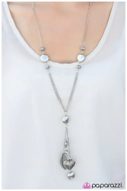 Paparazzi Necklace ~ A Pinch of Pizzazz - Silver