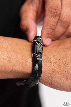 Metamorphic Monument - Paparazzi Bracelet Image