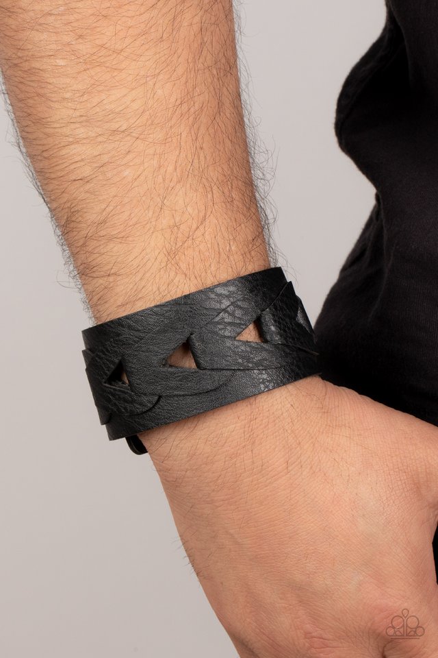 Horse and Carriage - Black - Paparazzi Bracelet Image