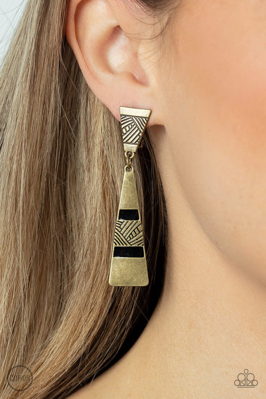 Safari Seeker - Brass - Paparazzi Earring Image