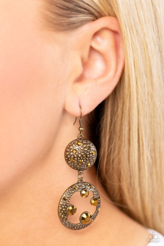 Eastern Entrada - Brass - Paparazzi Earring Image