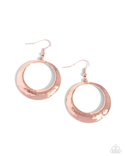 Retro Radius - Paparazzi Earring Image