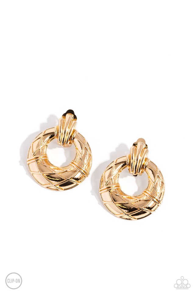 Metro Voyage - Gold - Paparazzi Earring Image