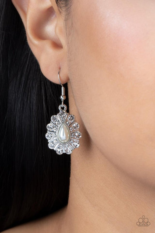 Extroverted Elegance - White - Paparazzi Earring Image