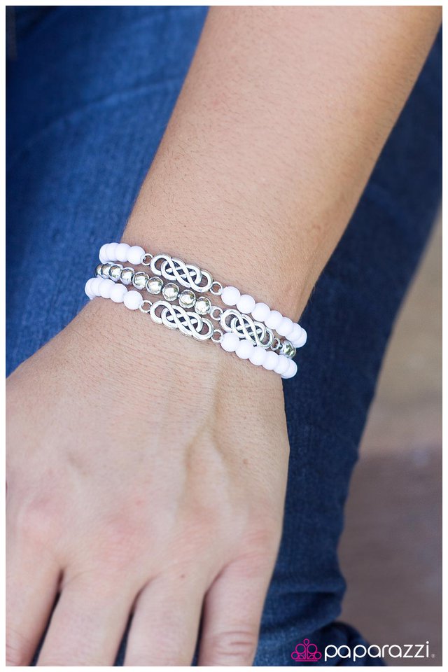 Paparazzi Bracelet ~ No End In Sight - White