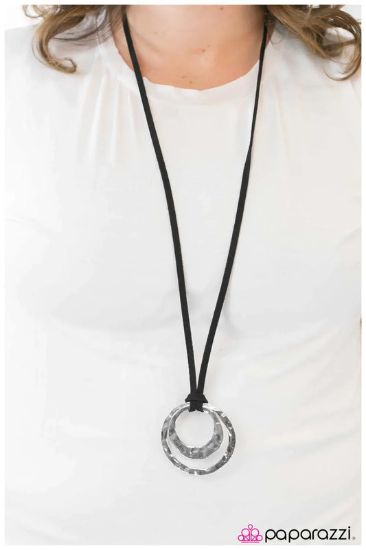 Paparazzi Necklace ~ Del Sol - Black
