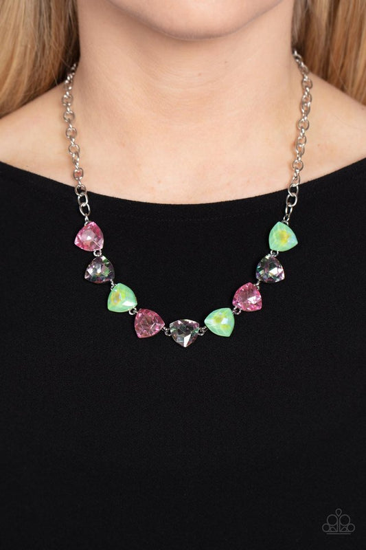 Dreamy Drama - Green - Paparazzi Necklace Image