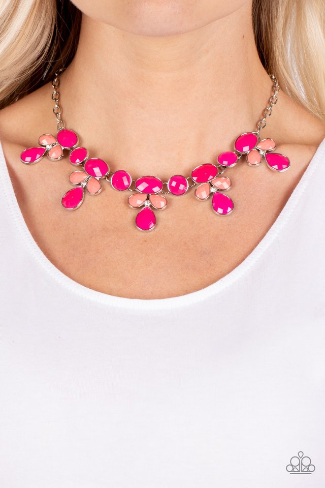 Midsummer Meadow - Pink - Paparazzi Necklace Image