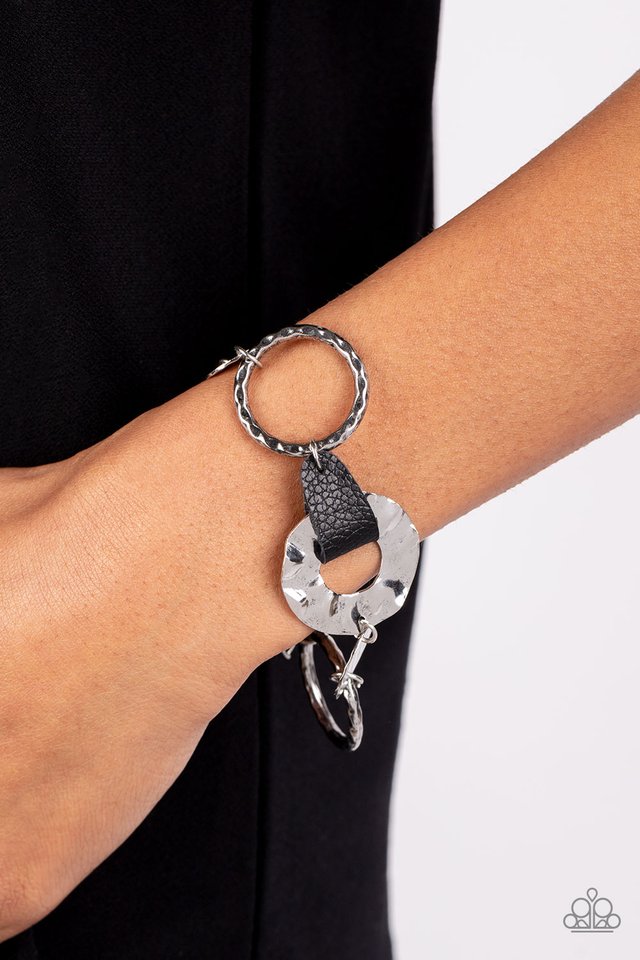 Desert Scraps - Black - Paparazzi Bracelet Image