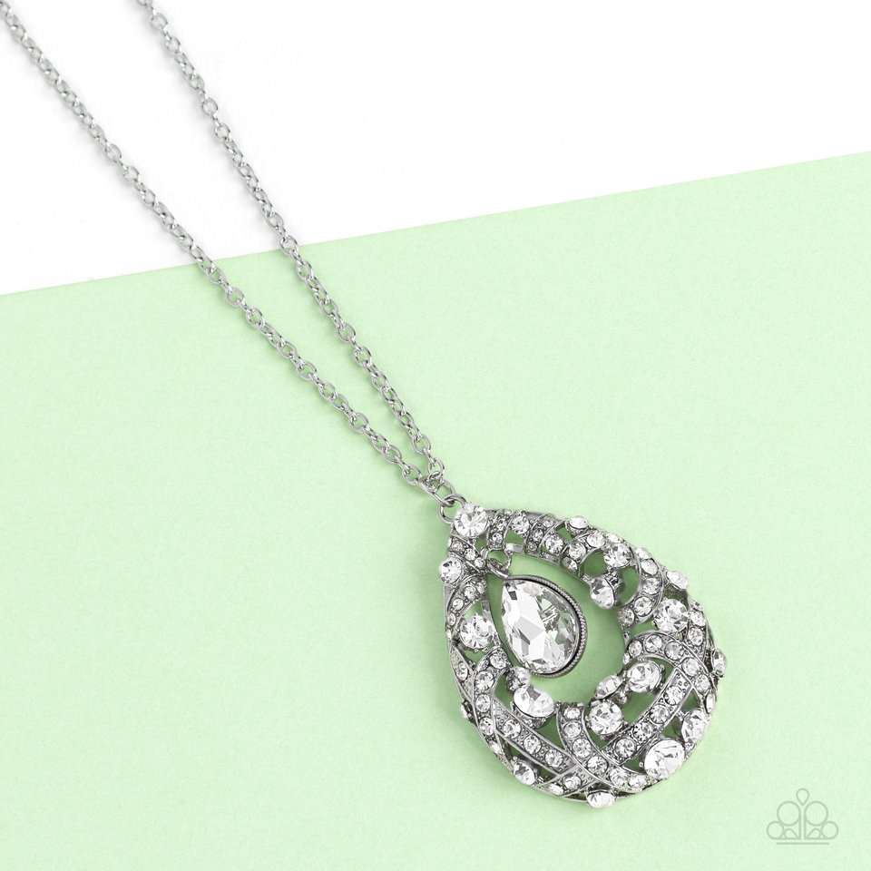 Glitz and GLOW - White - Paparazzi Necklace Image