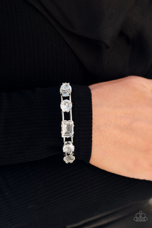 Paparazzi Bracelet ~ Uniquely Untapped