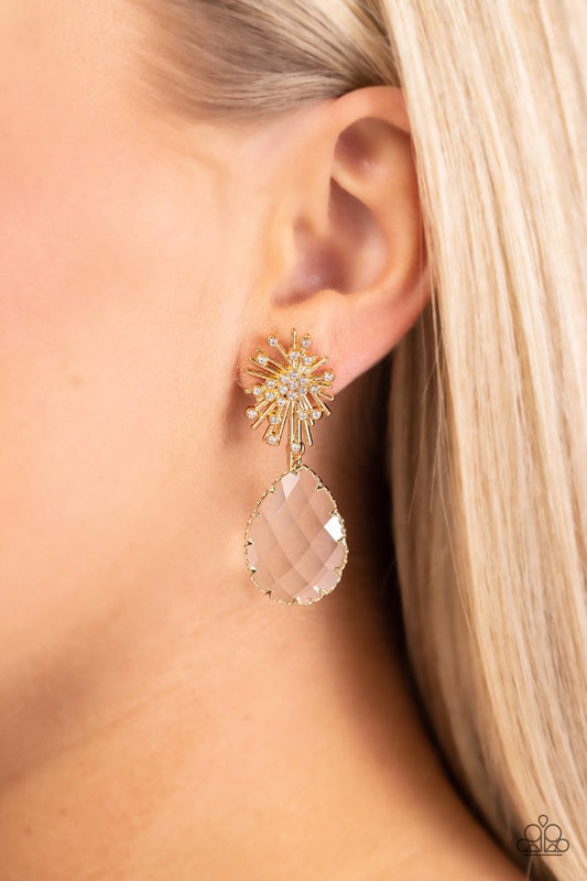 Stellar Shooting Star - Gold - Paparazzi Earring Image
