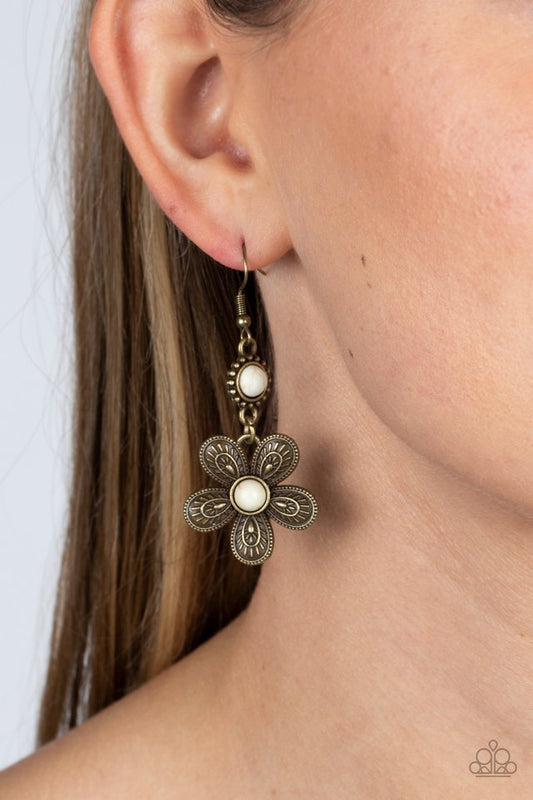 Free-Spirited Flourish - Brass - Paparazzi Earring Image