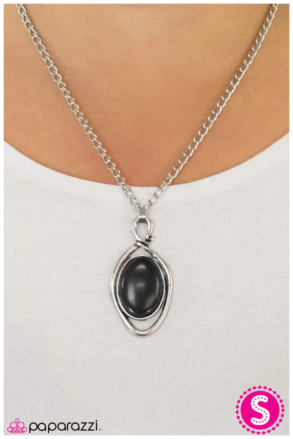Paparazzi Necklace ~ Skipping Stones - Black