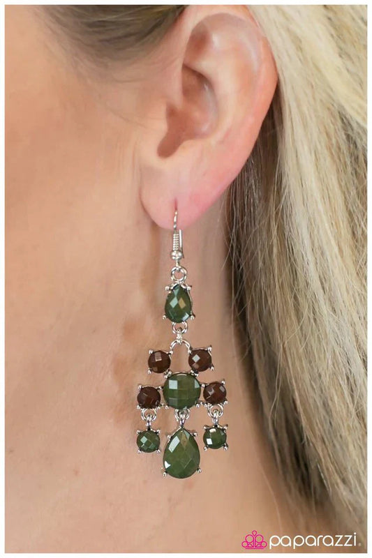 Paparazzi Earring ~ A Change of Pace - Green