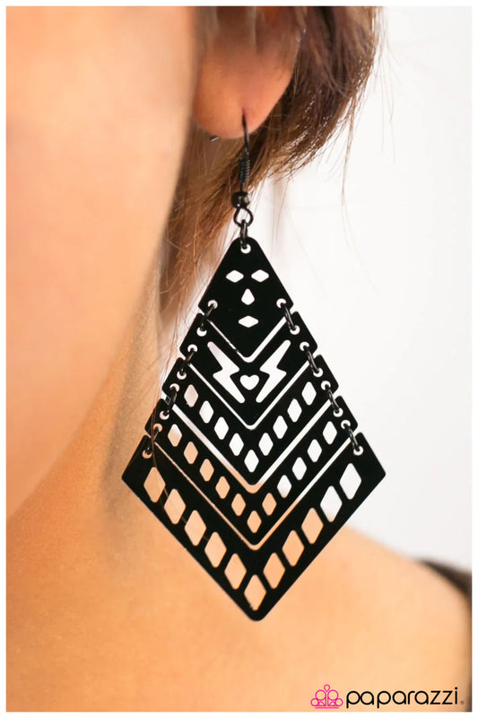 Paparazzi Earring ~ Haute Hardware - Black