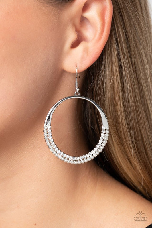 Material PEARL - White - Paparazzi Earring Image