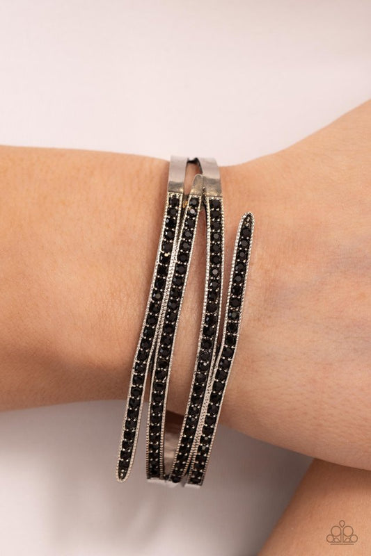 CURVED Lines - Black - Paparazzi Bracelet Image