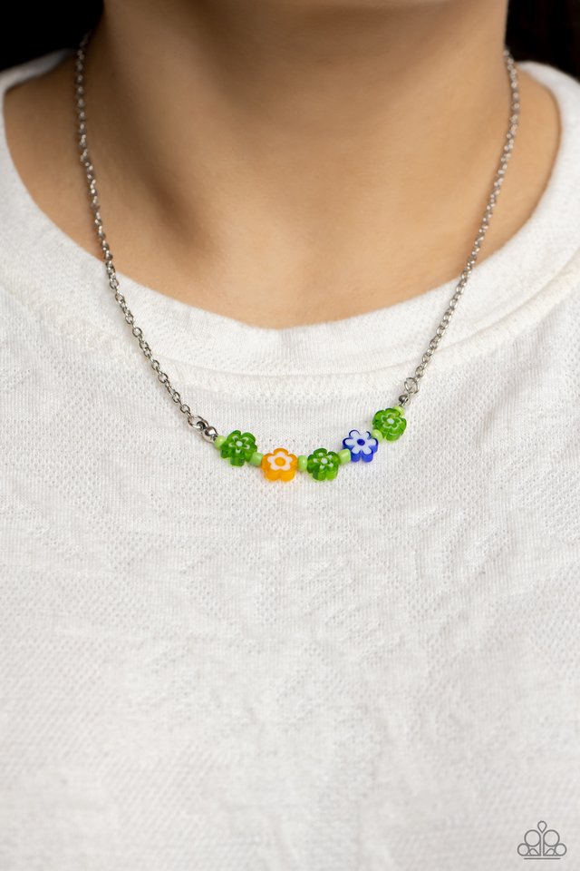 BOUQUET We Go - Green - Paparazzi Necklace Image