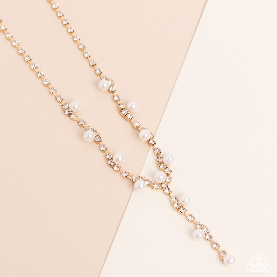 Upper Class - Gold - Paparazzi Necklace Image