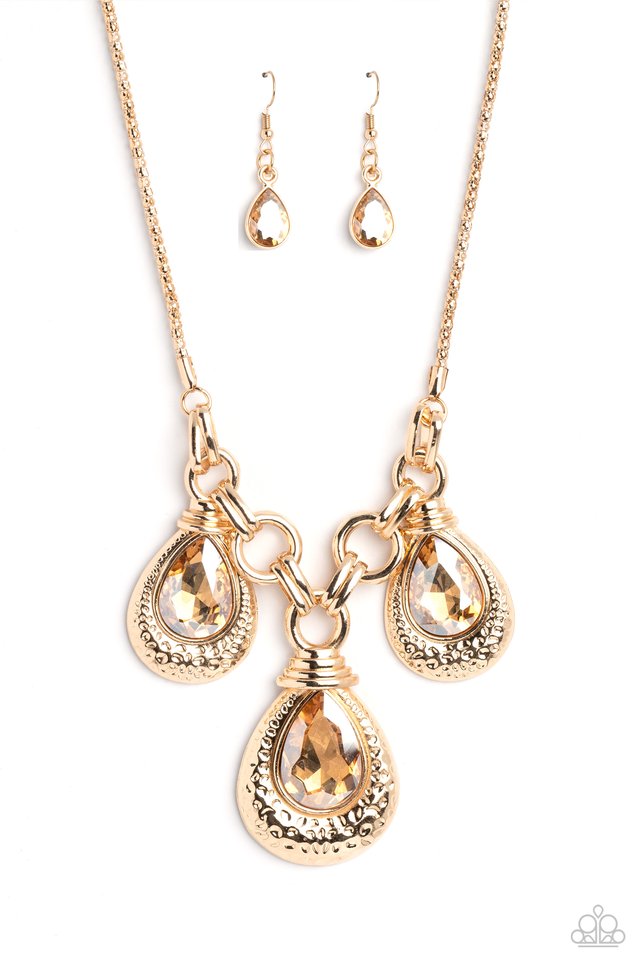 Built Beacon - Gold - Paparazzi Necklace Image