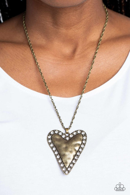 Radiant Romeo - Brass - Paparazzi Necklace Image