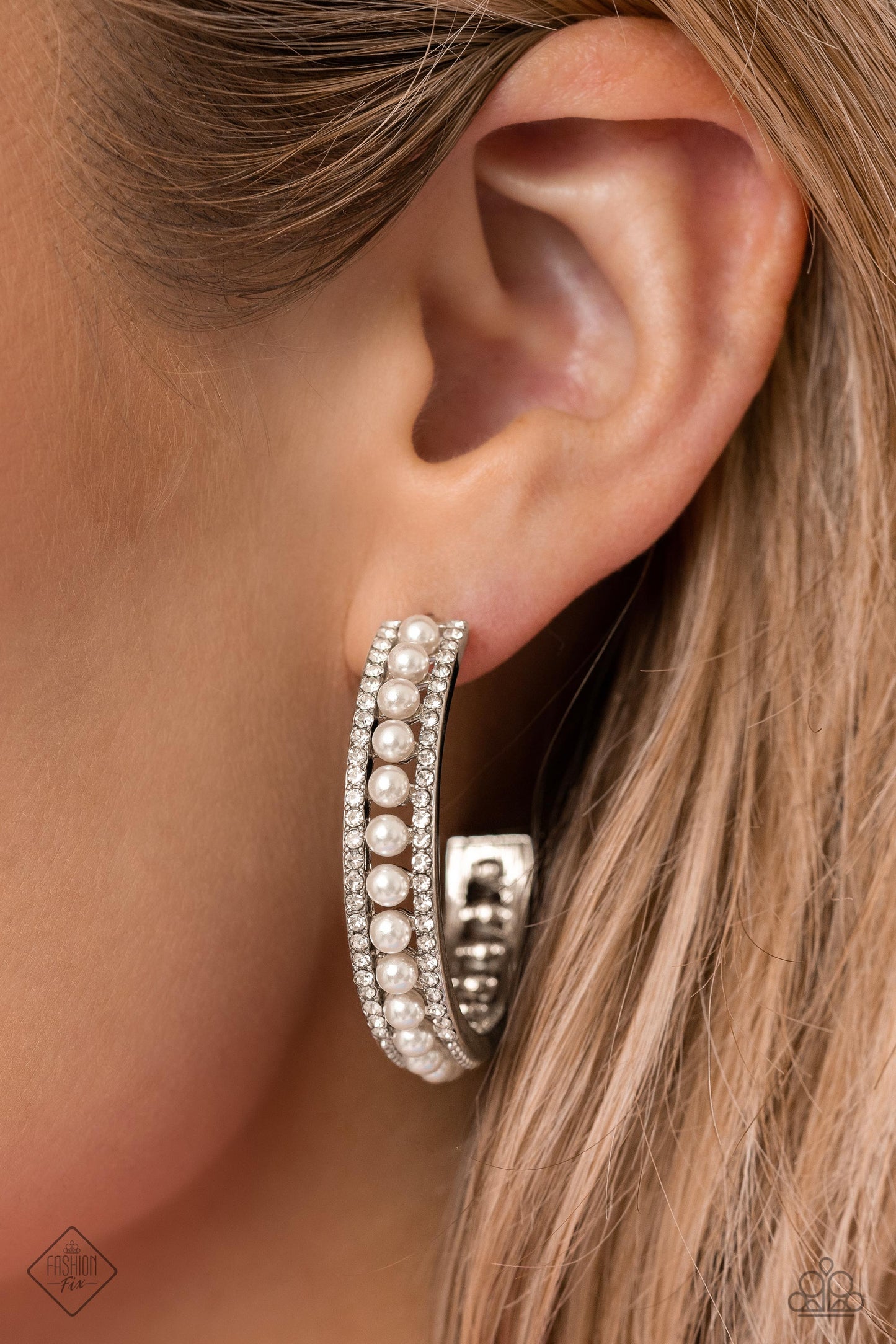 Paparazzi Earring ~ Pearl Happy - White