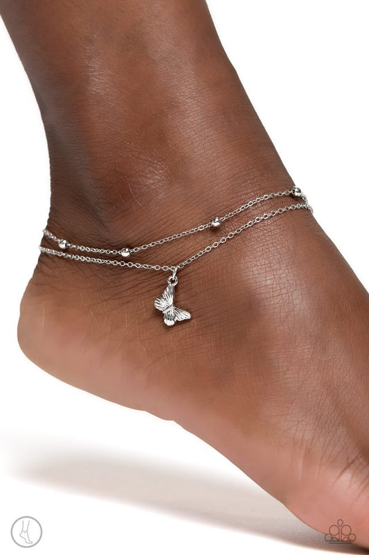 Fly Me To The Beach - Silver - Paparazzi Bracelet Image