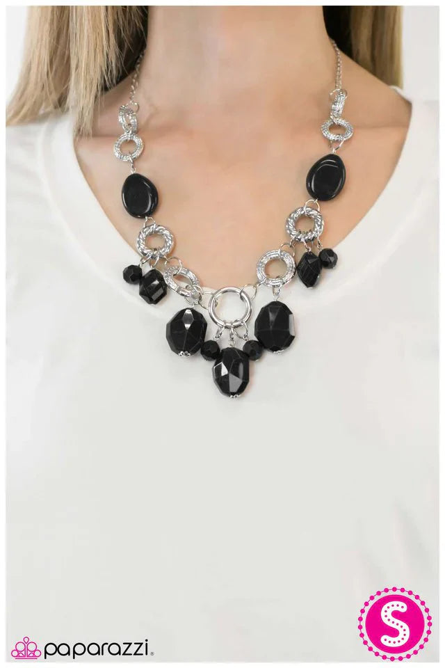Paparazzi Necklace ~ Blast From The Past - Black
