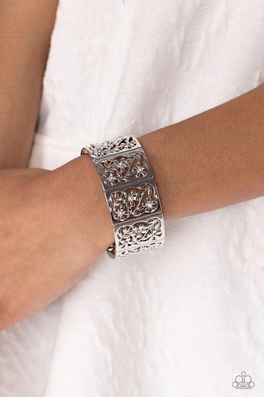 Garden Walls - White - Paparazzi Bracelet Image