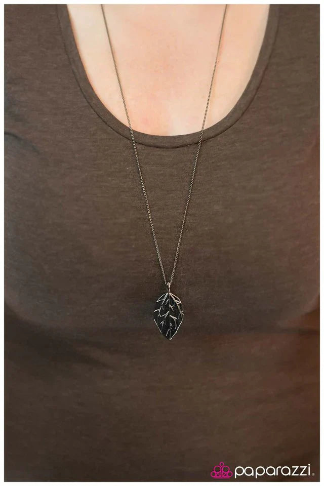 Paparazzi Necklace ~ The Sky Is Falling - Black